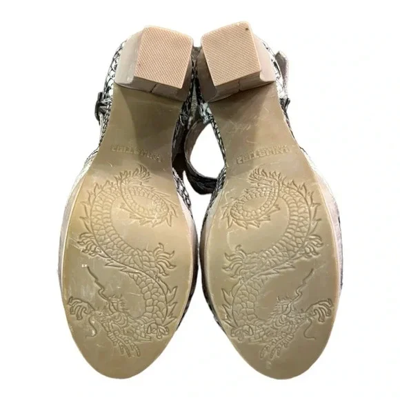 Unlisted Kenneth Cole Women's Full Circle Snake Skin Pattern Pumps Size 6.5 - Picture 7 of 10